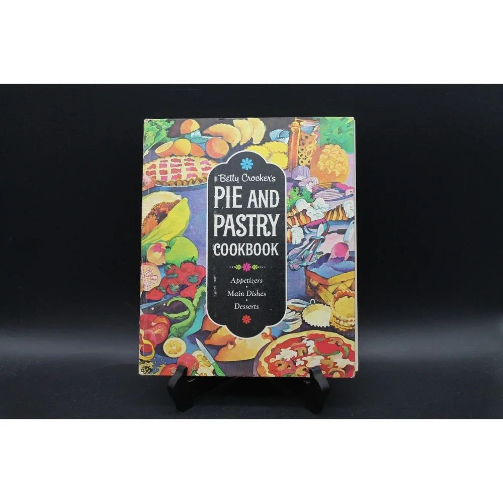 VTG 1968 Betty Crocker Pie and Pastry Cookbook 1st Edition 1st Printing HB